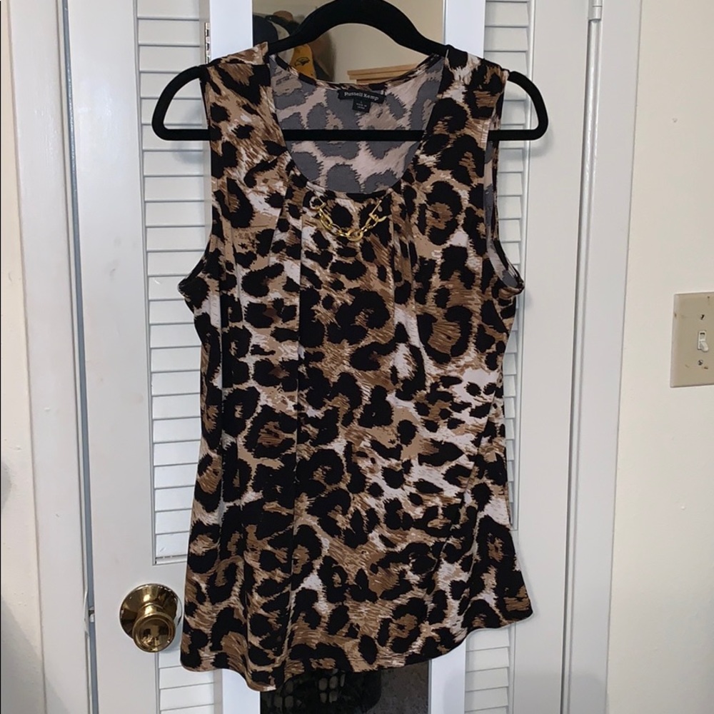 Women’s dressy sleeveless top